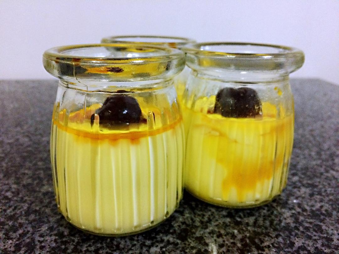 Crèmebrulée。法式烤布雷。焦糖布丁。