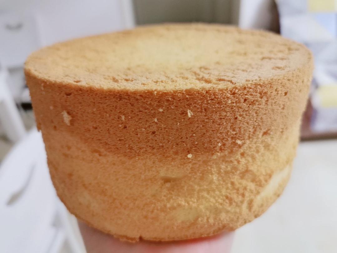 不凹底不塌陷的完美戚风蛋糕