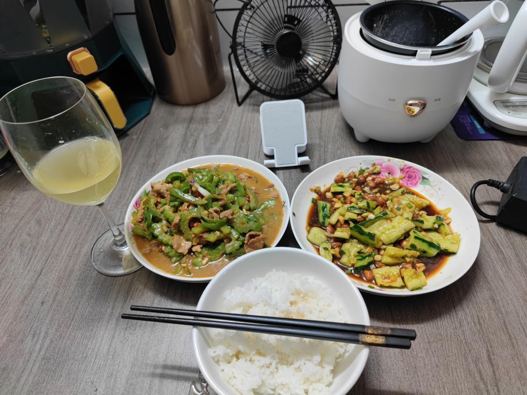 苦瓜炒肉