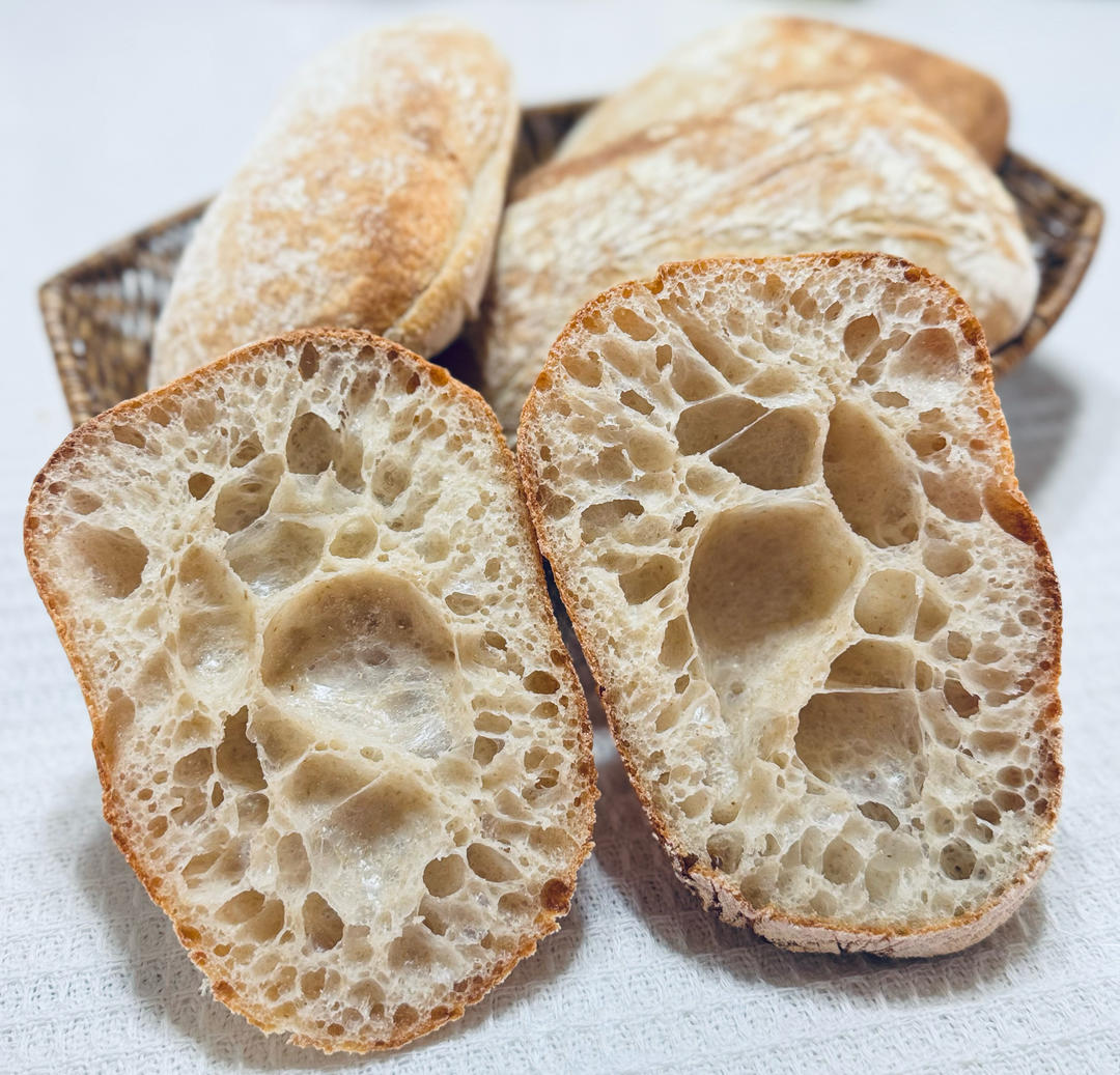 鲁邦种冷藏隔夜法恰巴塔Ciabatta（练习记录）