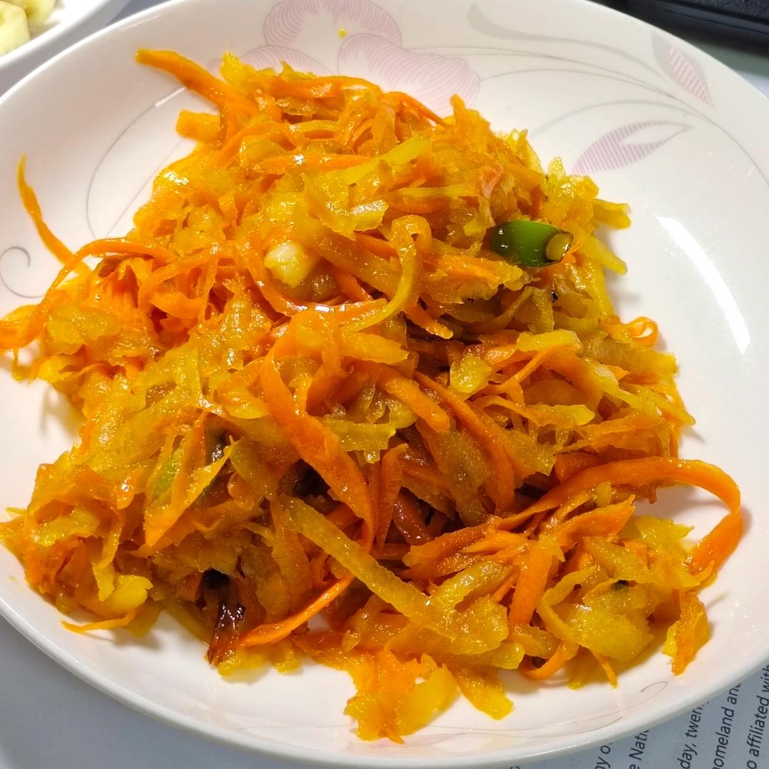 素炒土豆胡萝卜丝