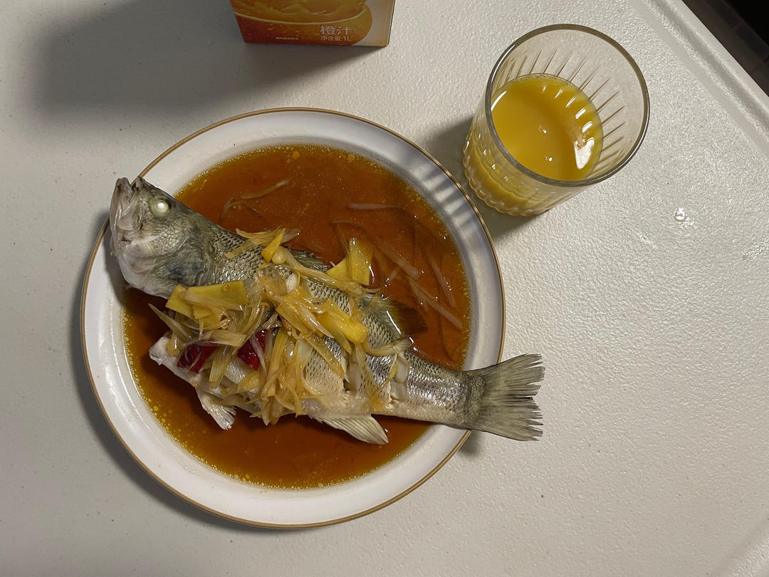 清蒸鲈鱼