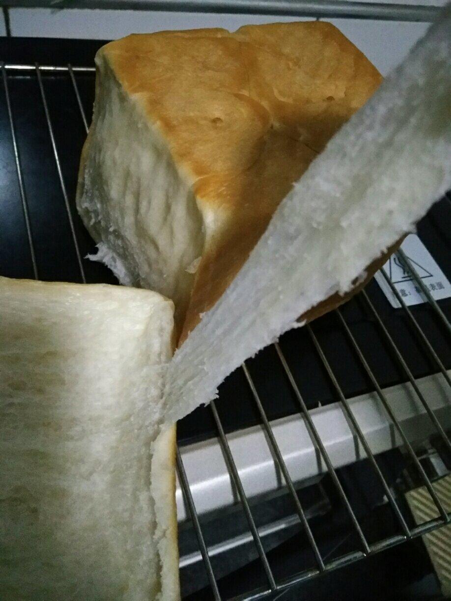 《Tinrry+》软绵绵的白吐司