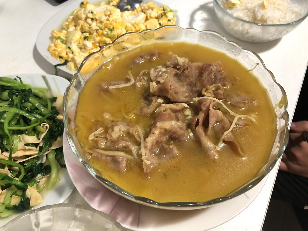 酸汤肥牛