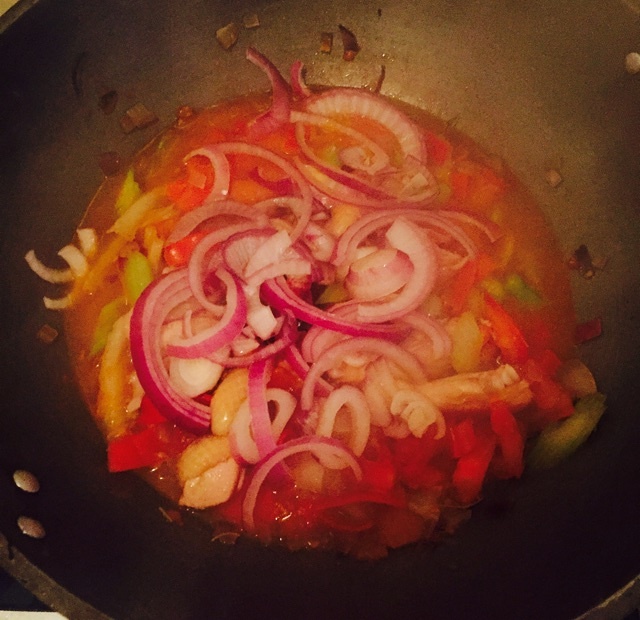 番茄炖鸡·原来西式炖菜也可以用蚝油中式做！的做法 步骤7