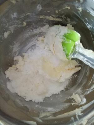 原味奶香造型曲奇饼的做法 步骤2