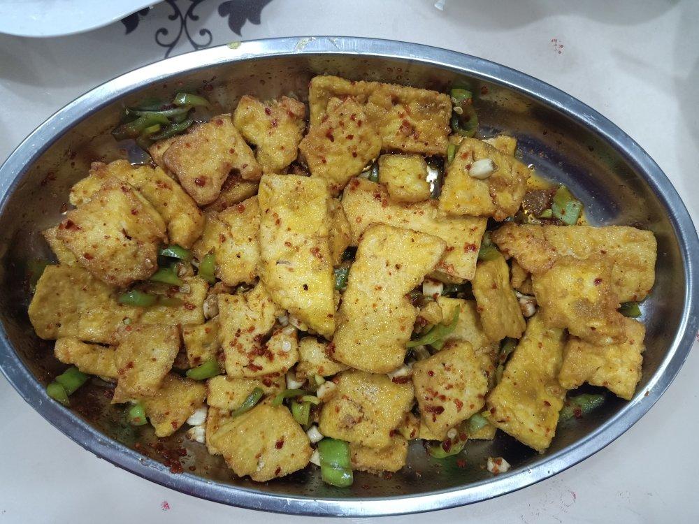 完胜路边摊：香煎孜然豆腐
