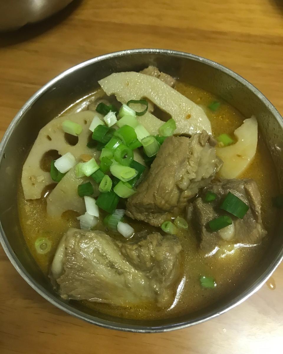 土豆炖排骨