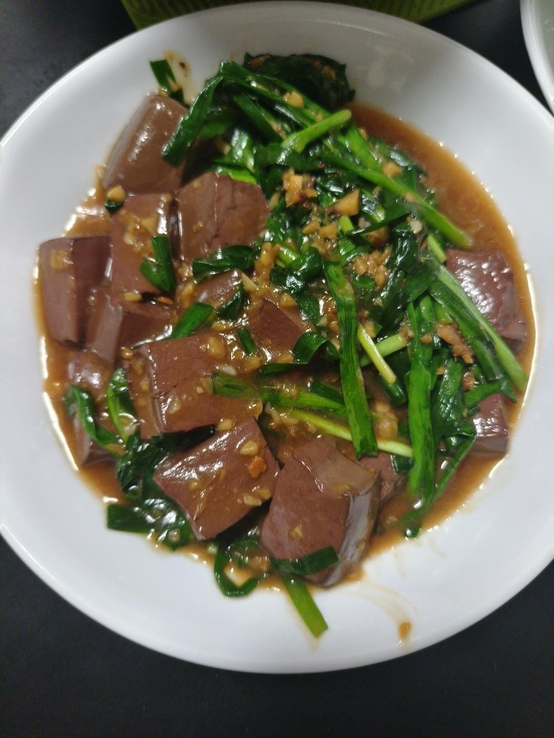 韭菜烧鸭血