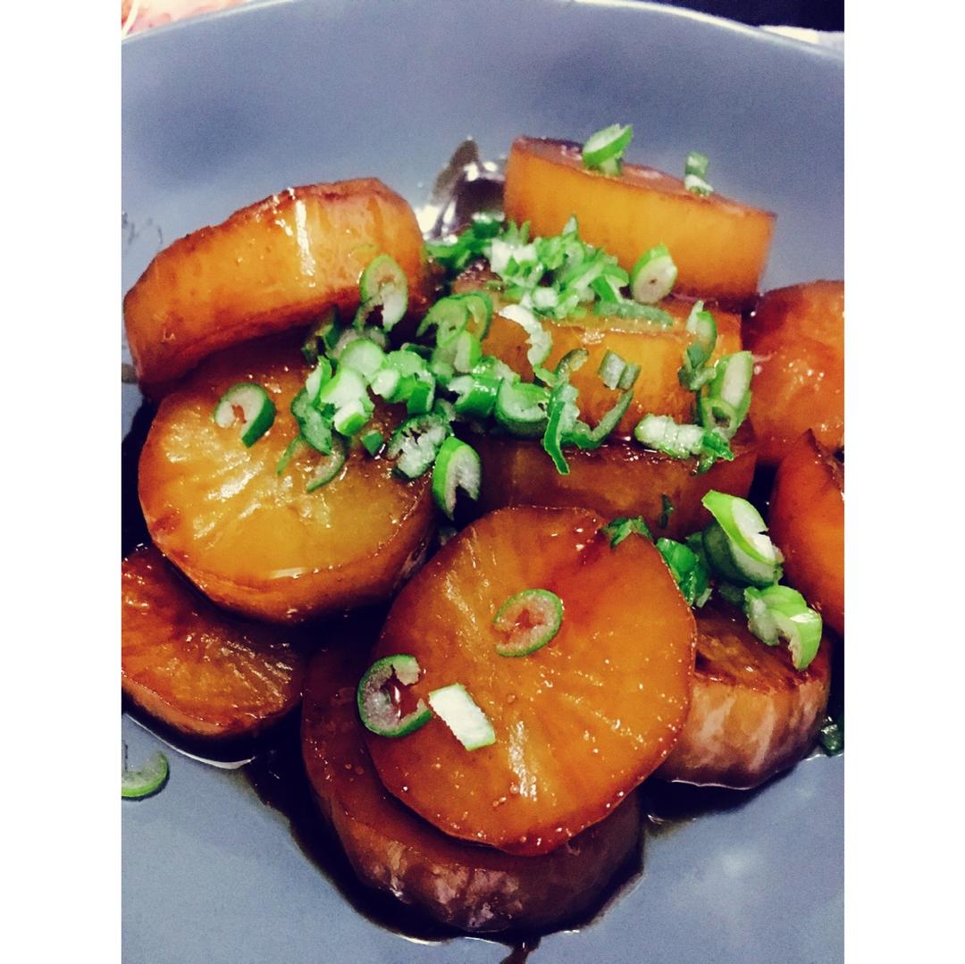 鲍汁萝卜煲，冬季温润的鲜甜味道