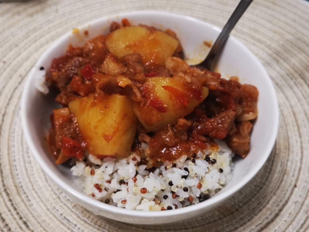 完胜刘一锅的 筋头巴脑炖土豆胡萝卜