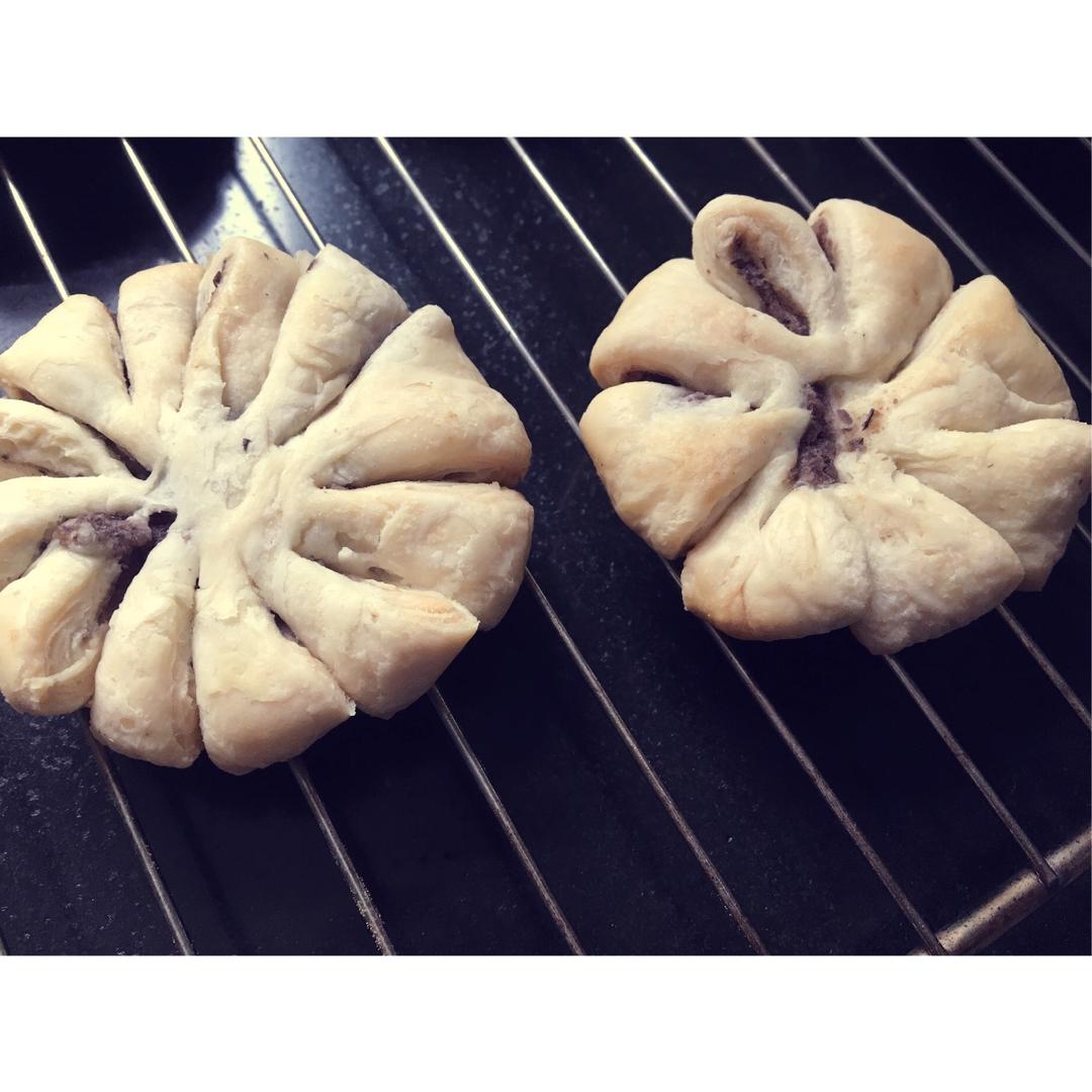 枣花酥，枣泥菊花酥