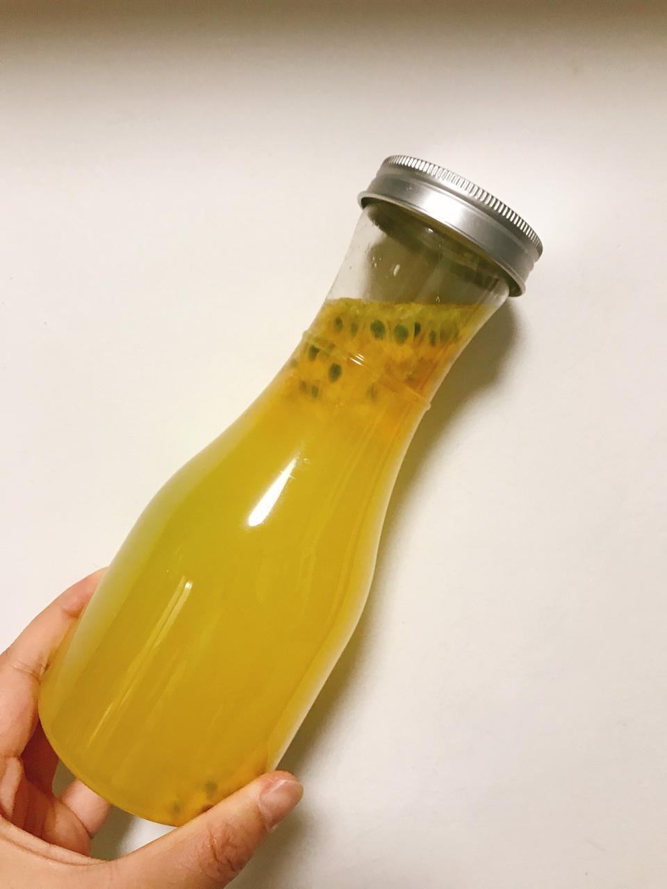 百香果的朴素吃法（百香果汁）