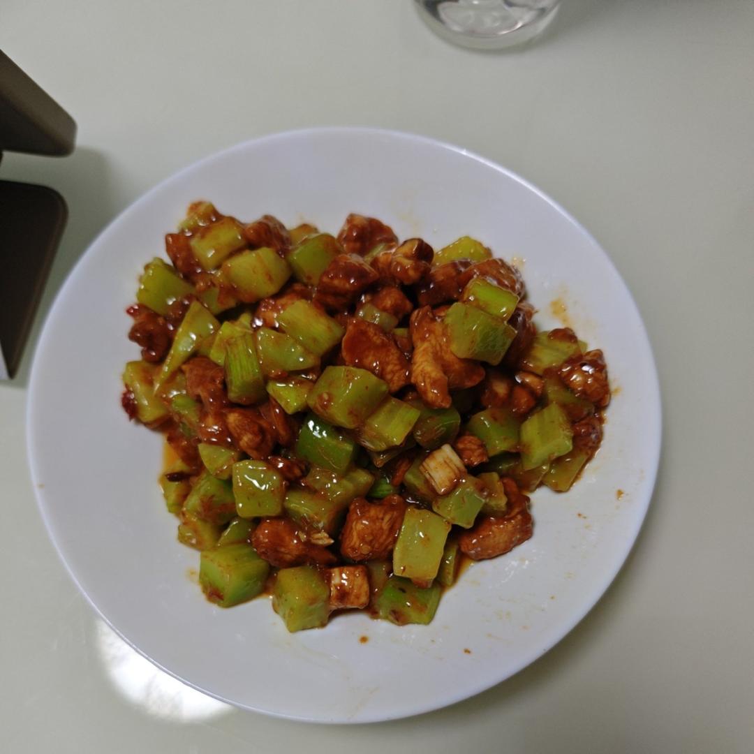 宫保鸡丁（莴笋版）