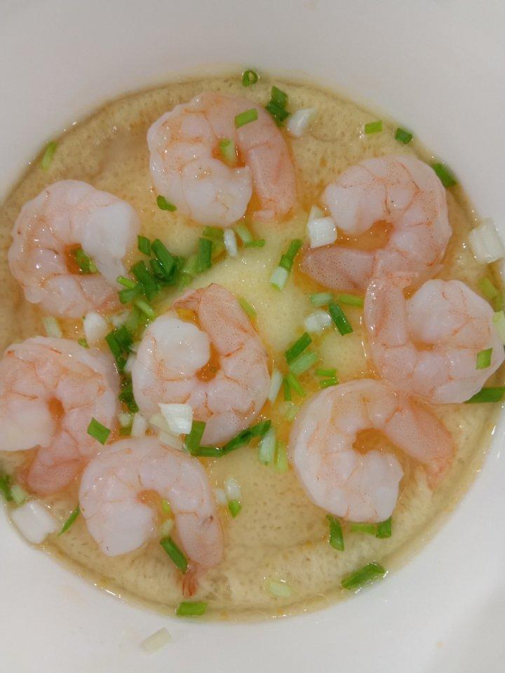 滑嫩的虾仁蛋羹