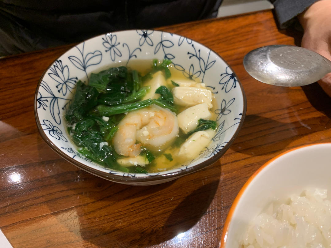 菠菜粉丝豆腐虾汤