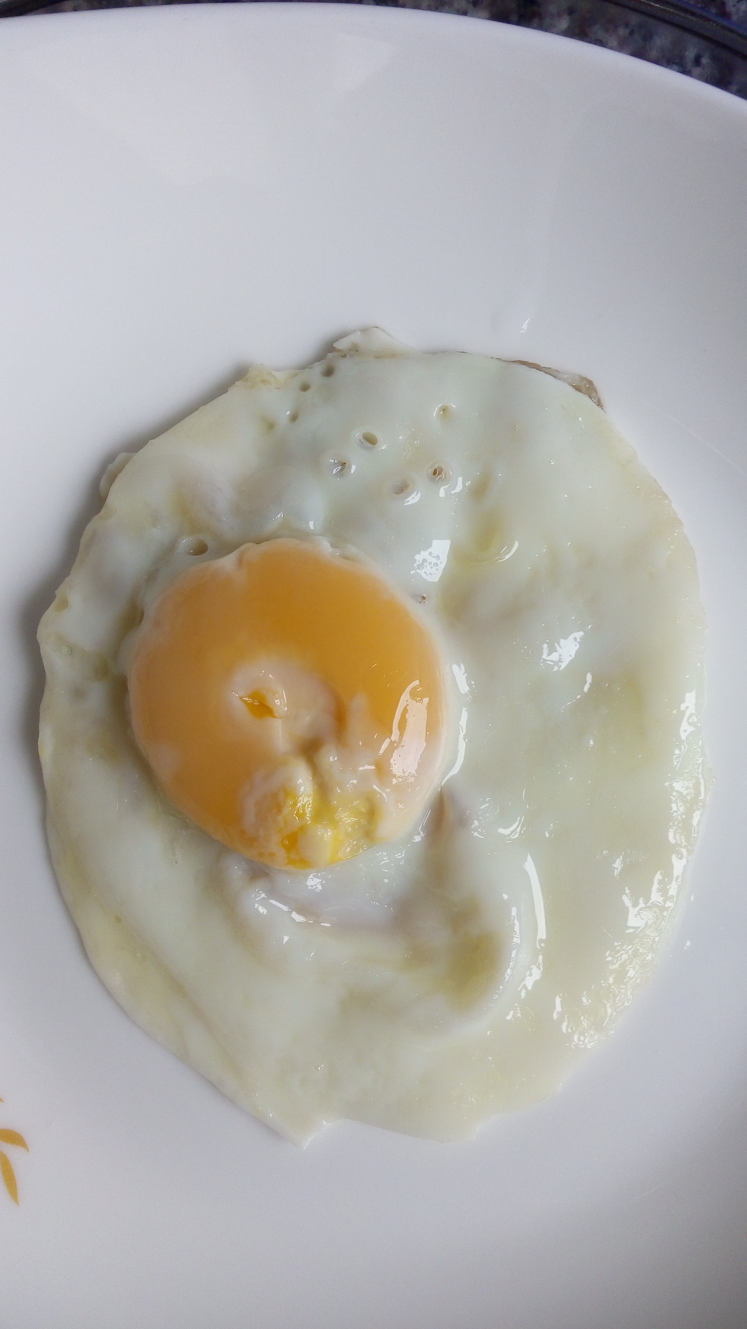 煎出一个美丽的荷包蛋。