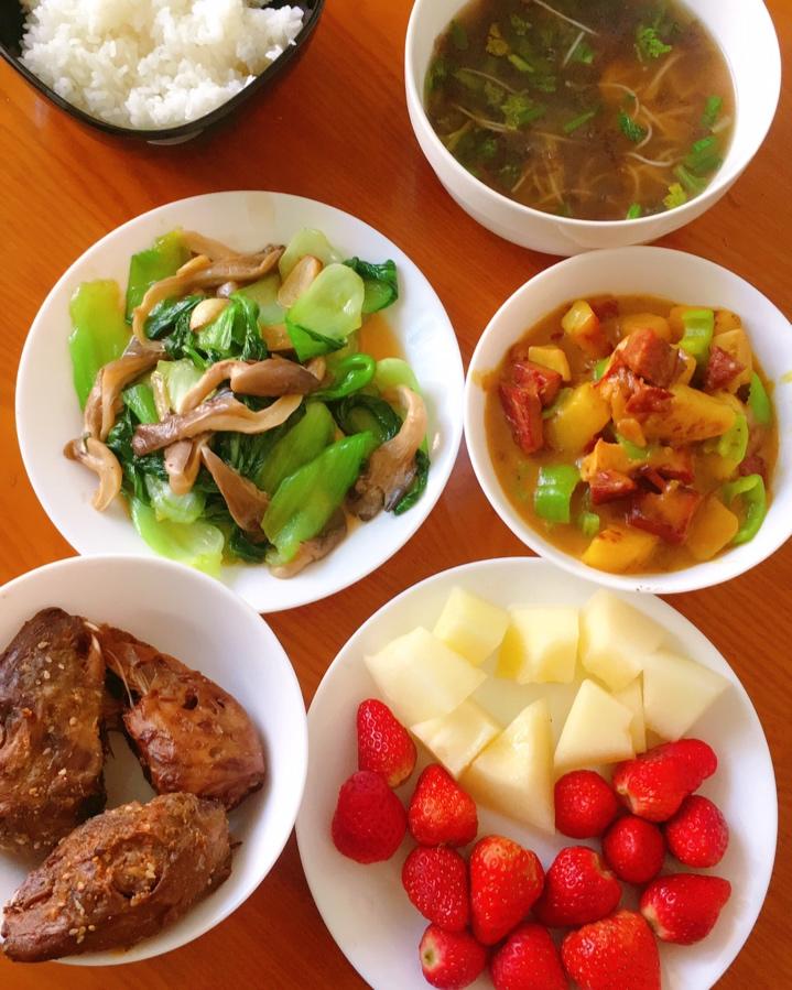 美食美景6608做的午餐2019年3月15日