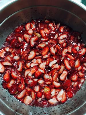酸甜草莓酱的做法 步骤4