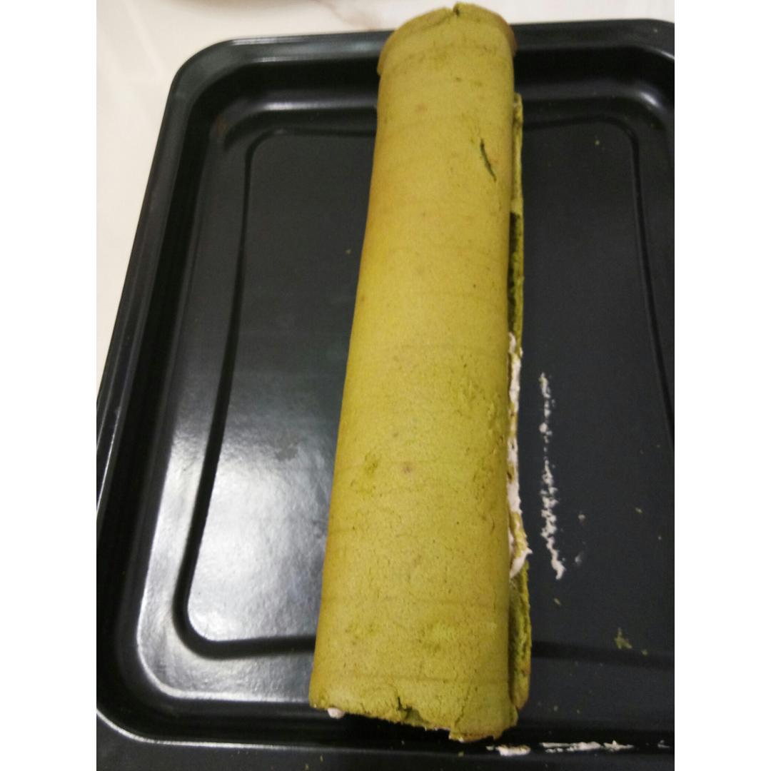 抹茶戚风蛋糕卷