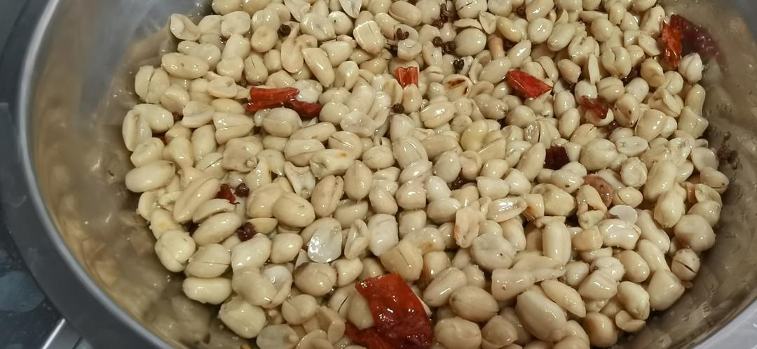 黄飞鸿麻辣花生（家庭炒锅简易版）