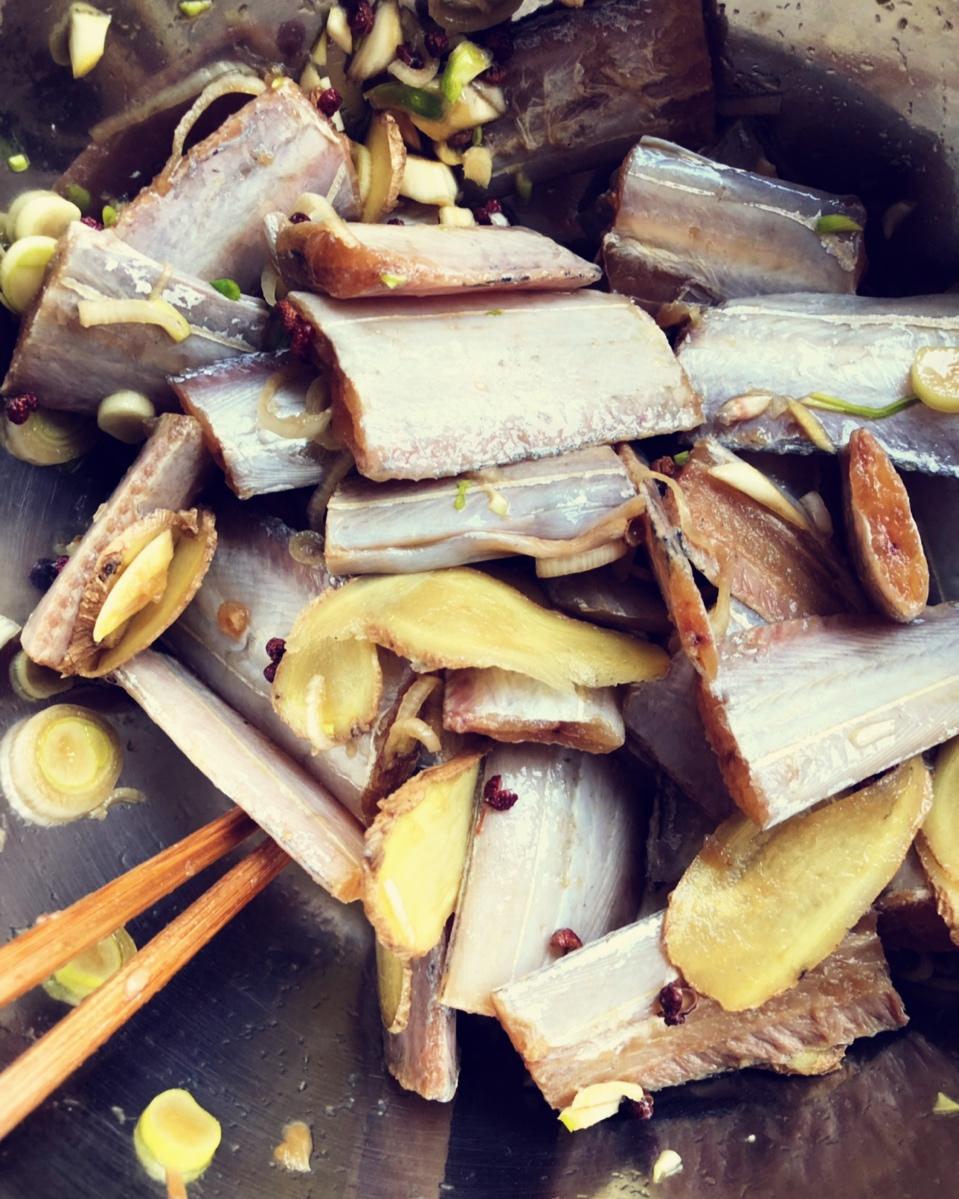 干炸带鱼