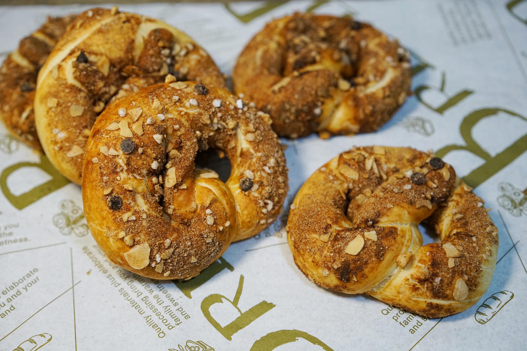 天然酵母美式杏仁扭结面包（American soft almond pretzel）