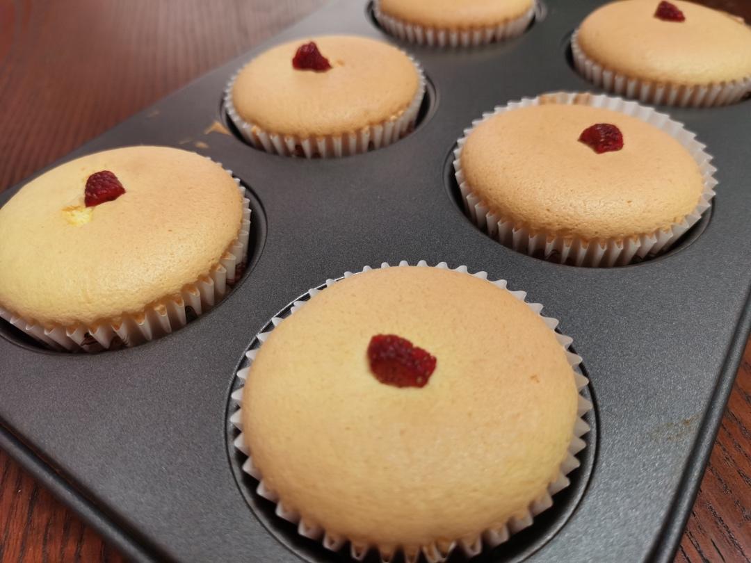 凉了也不回缩的戚风纸杯蛋糕🍰超级绵软 适合宝宝吃哦