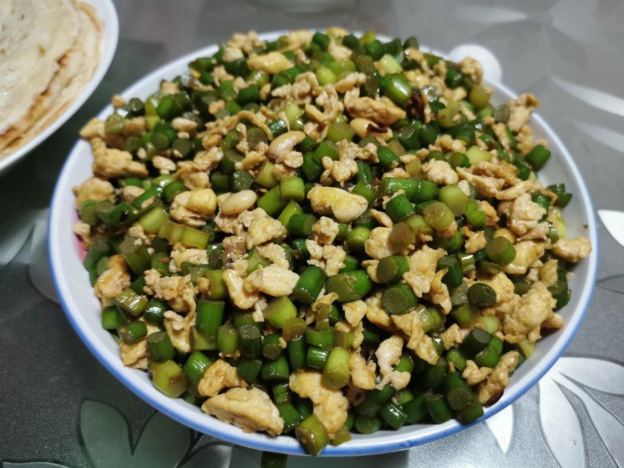 酱香鸡蛋（蒜苔版）