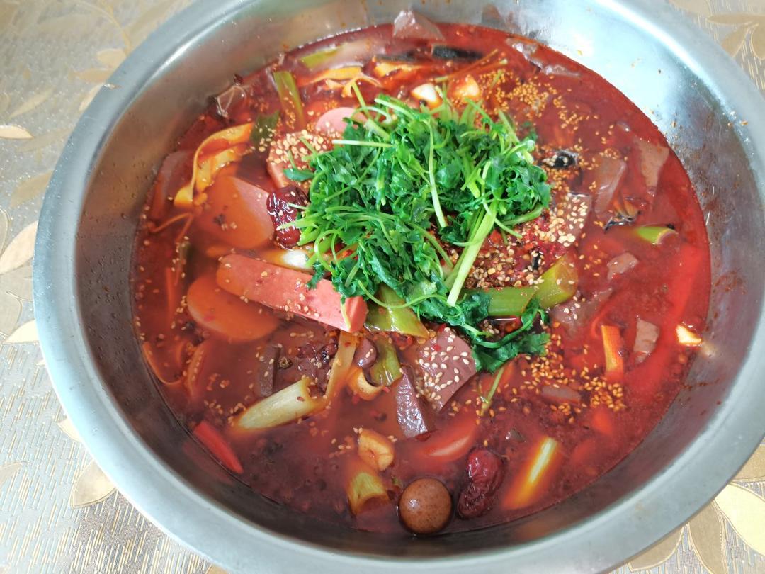 厨师长教你：“毛血旺”的家常做法，味道很棒先收藏起来