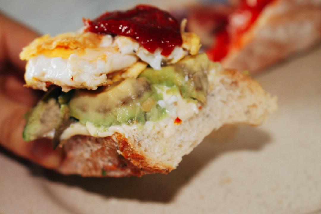 keep healthy&happy  好味之光✨牛油果🥑芝士🧀️煎蛋🍳三明治