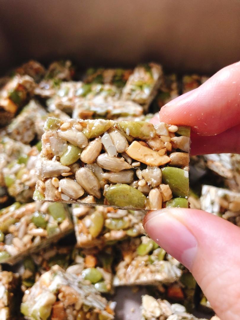 《Tinrry+》芝麻酥糖