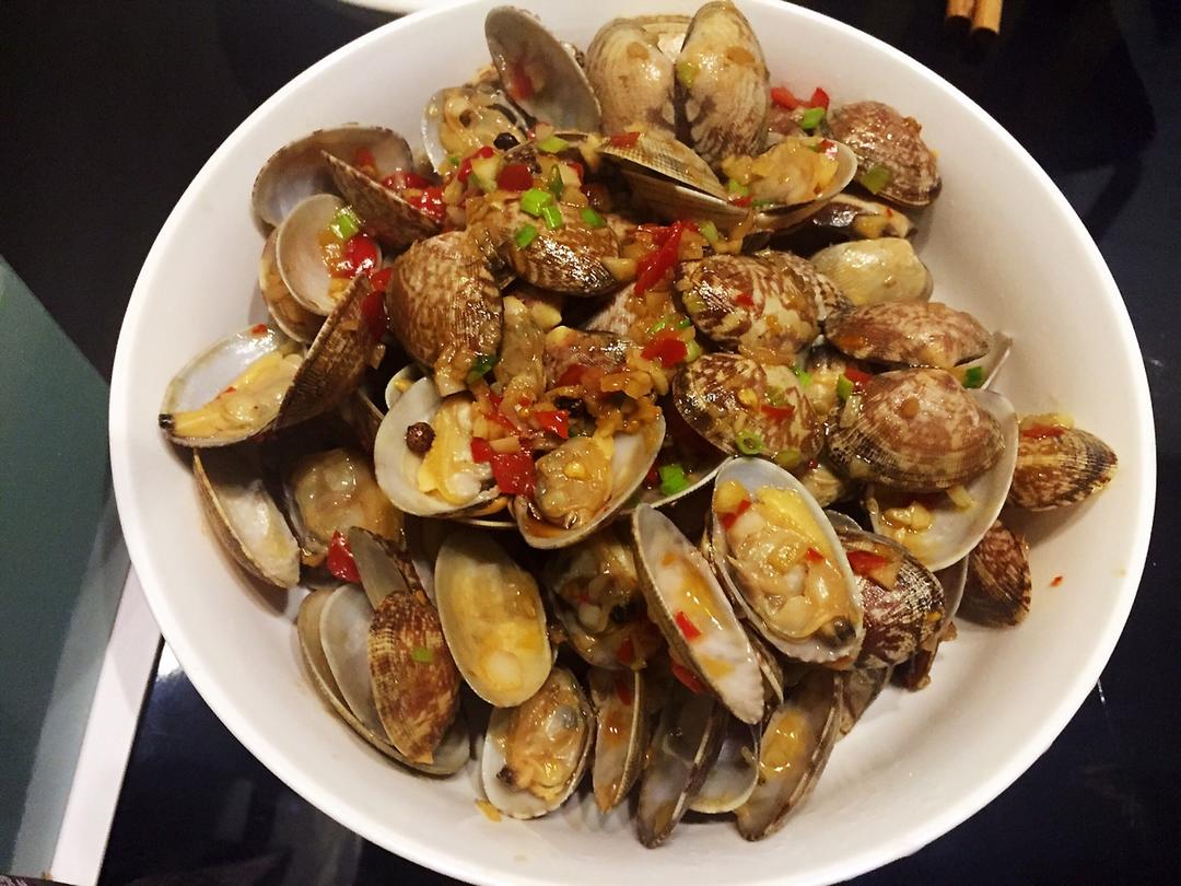 田心十二做的蒜香炒花甲