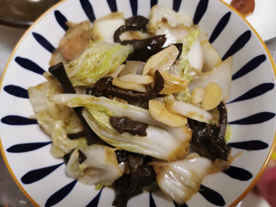 白菜炒蘑菇（野生菌）