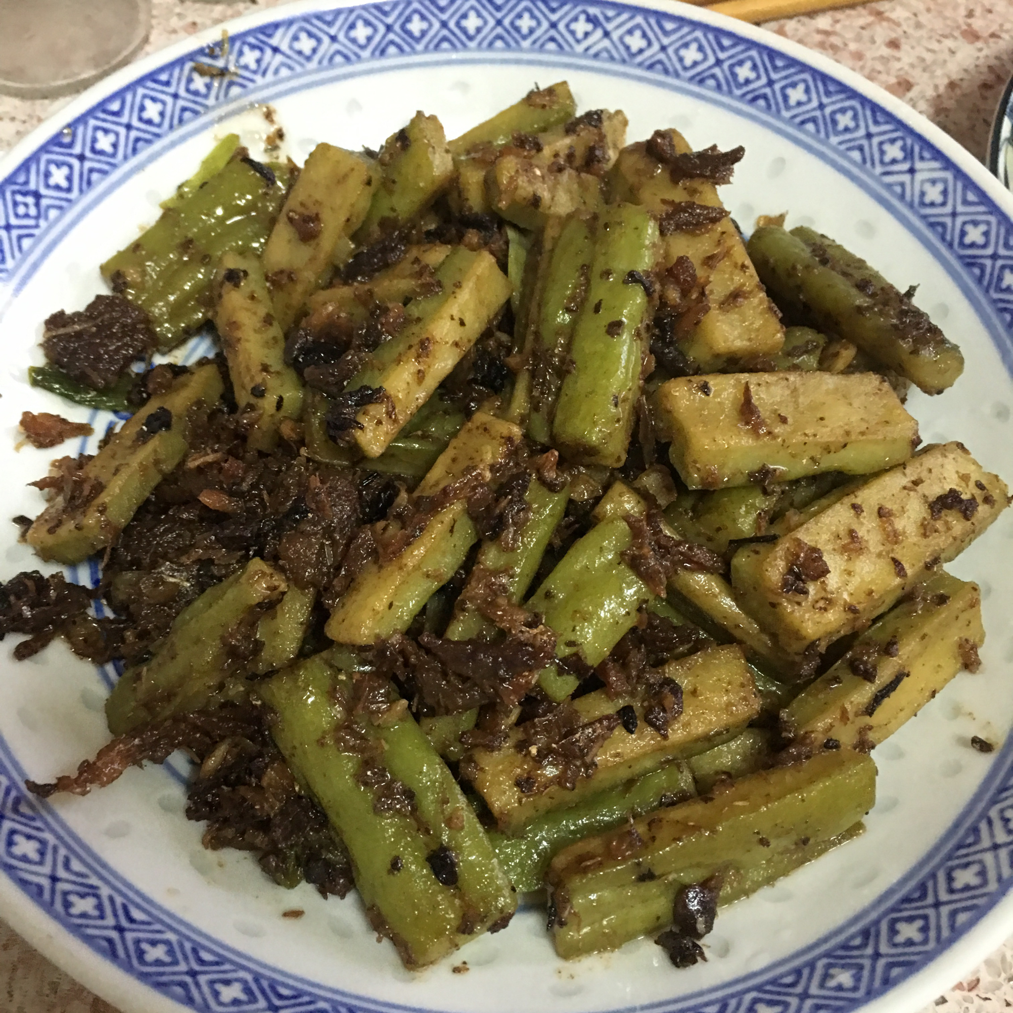 豆豉鲮鱼炒苦瓜