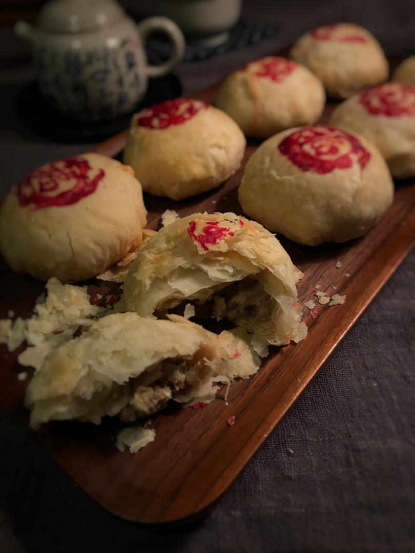 中式酥皮点心第六弹——香气扑鼻0差评的玫瑰鲜花饼，附玫瑰花酱的做法哦～