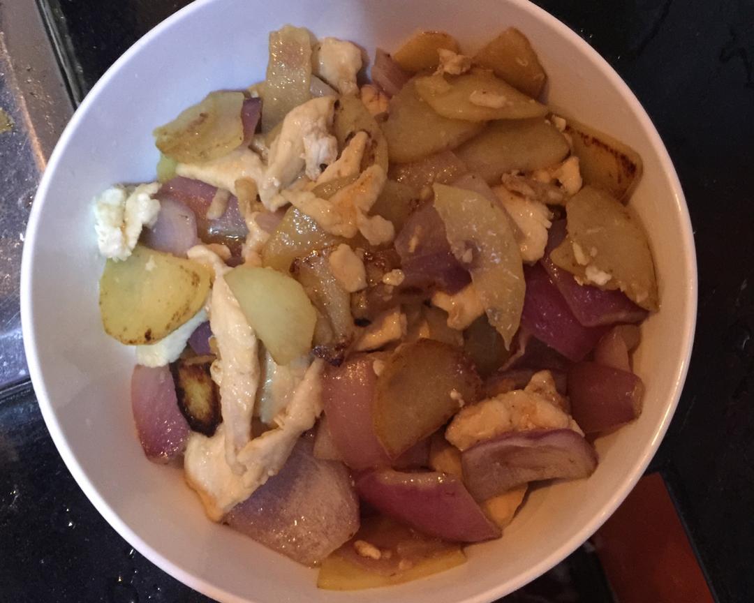 圆葱土豆炒鸡胸肉的做法
