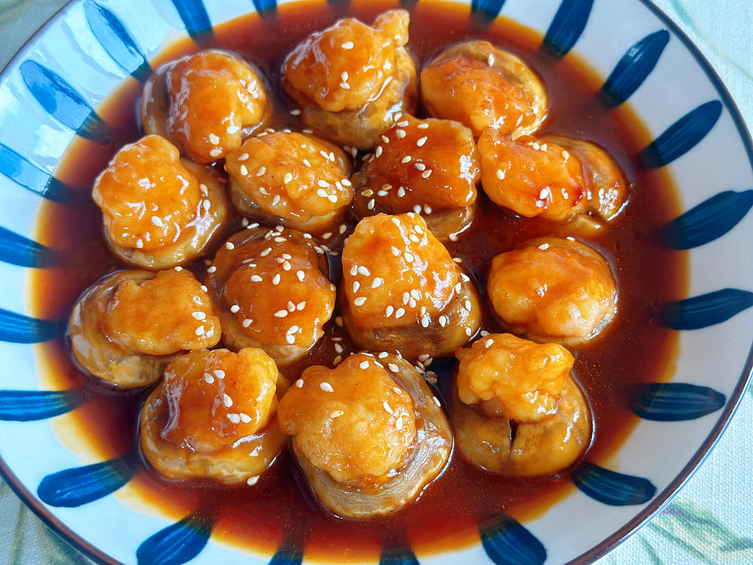 小宝贝最爱吃的手打虾滑煎口蘑