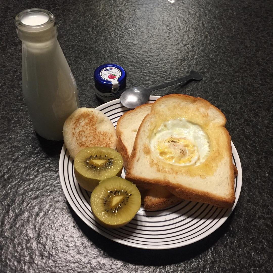 快手早餐 -- 吐司太阳蛋