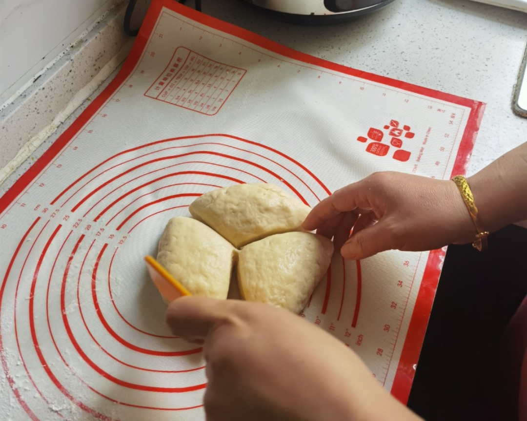 极简牛角面包（不用机器，不用折叠）的做法 步骤9