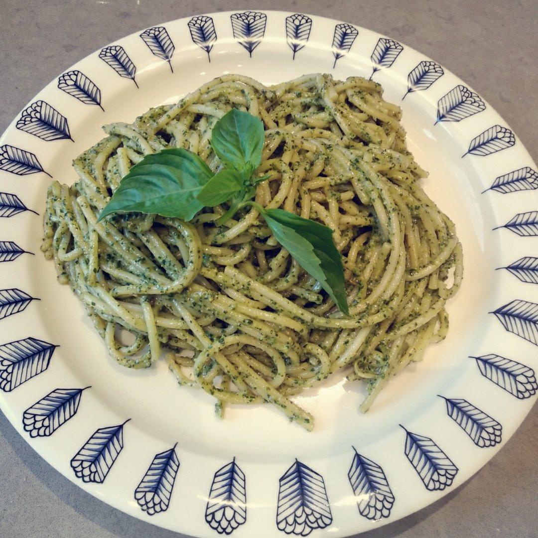 小林幸司的 罗勒青酱意面（视频菜谱）
