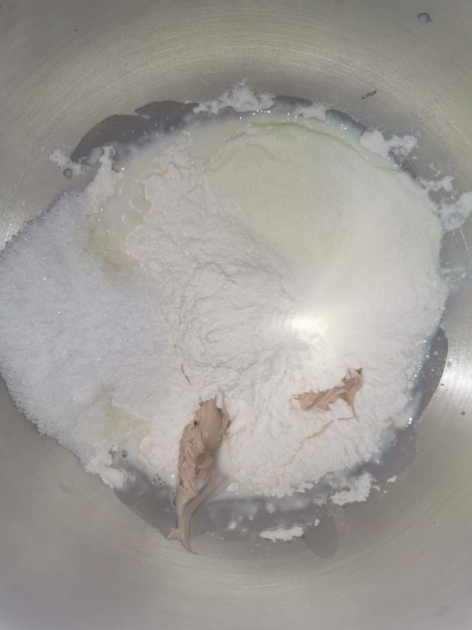 纯奶手撕吐司的做法 步骤1