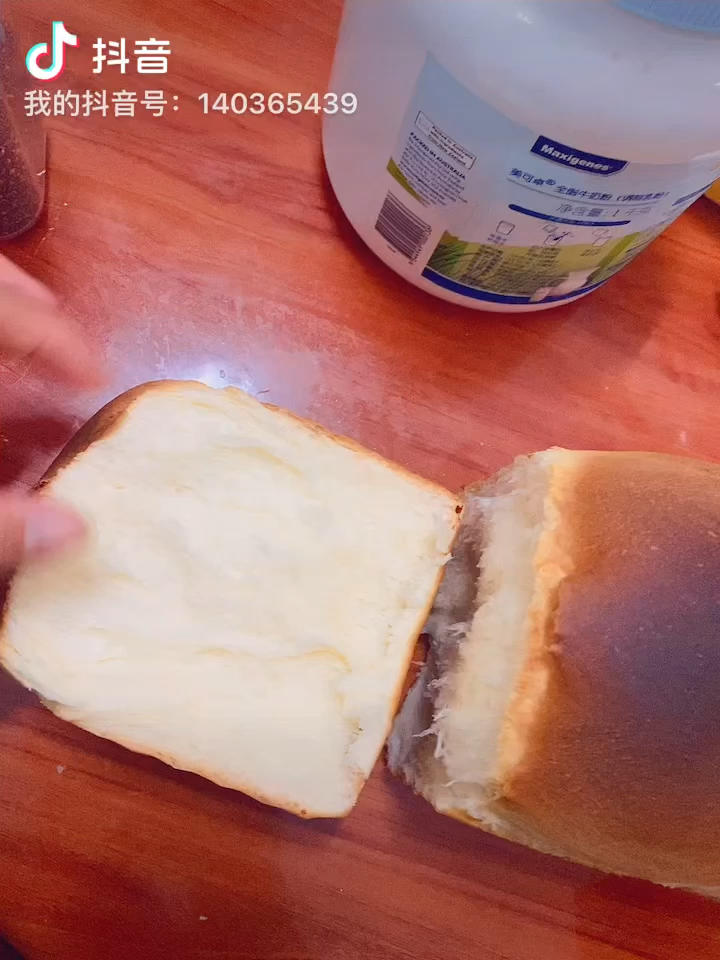 软到站立不了的吐司