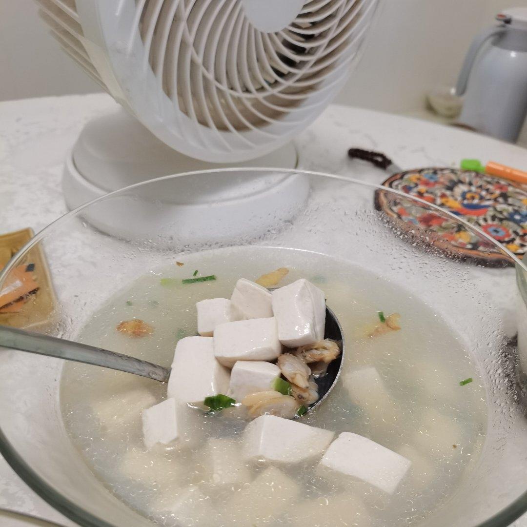 花蛤豆腐汤正确做法，鲜甜好喝，做法很简单