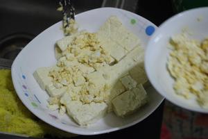 臭豆腐焗咸蛋的做法 步骤4