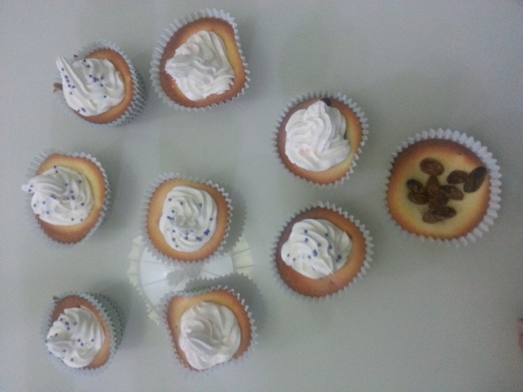 淡奶油纸杯蛋糕