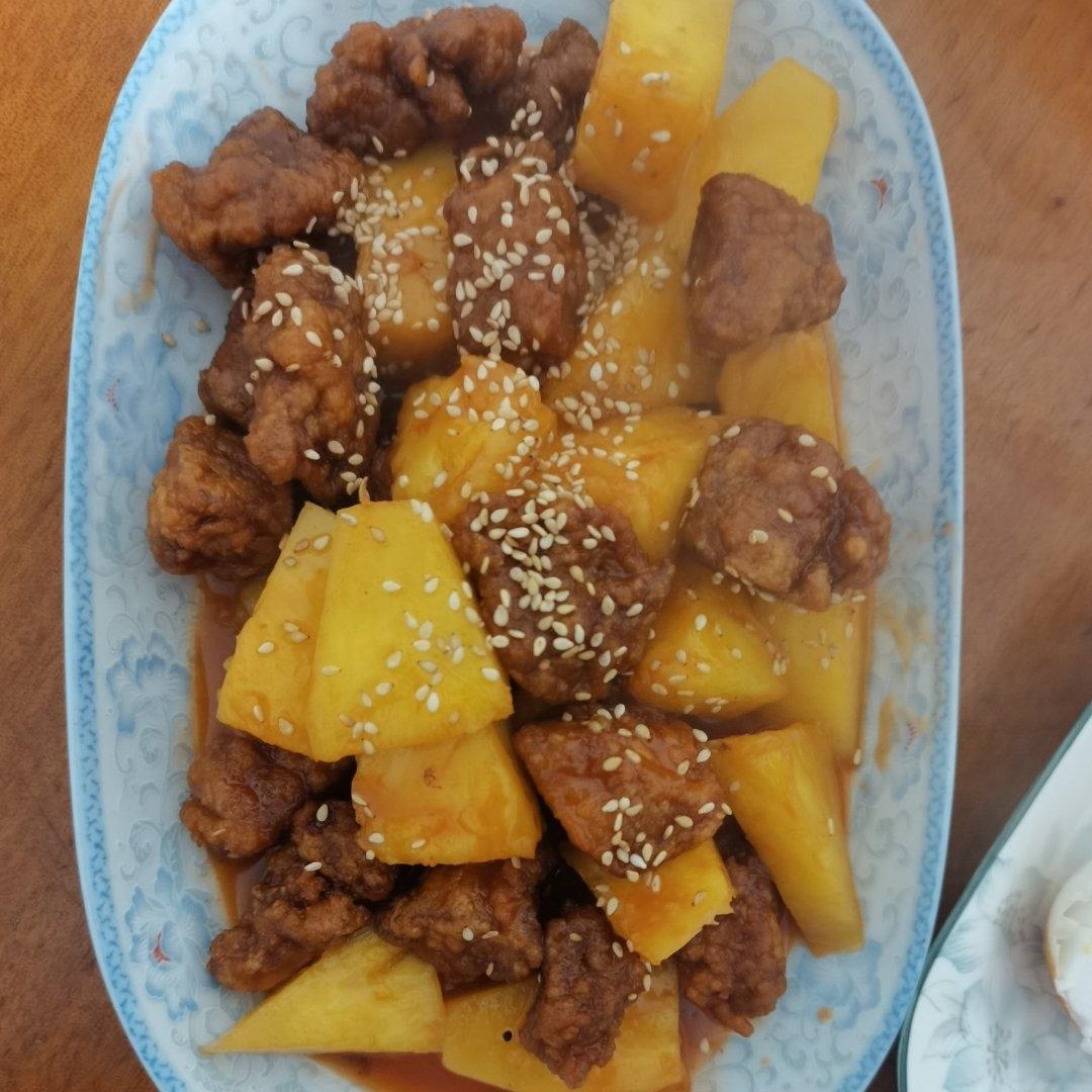 🍍酸甜菠萝咕噜肉