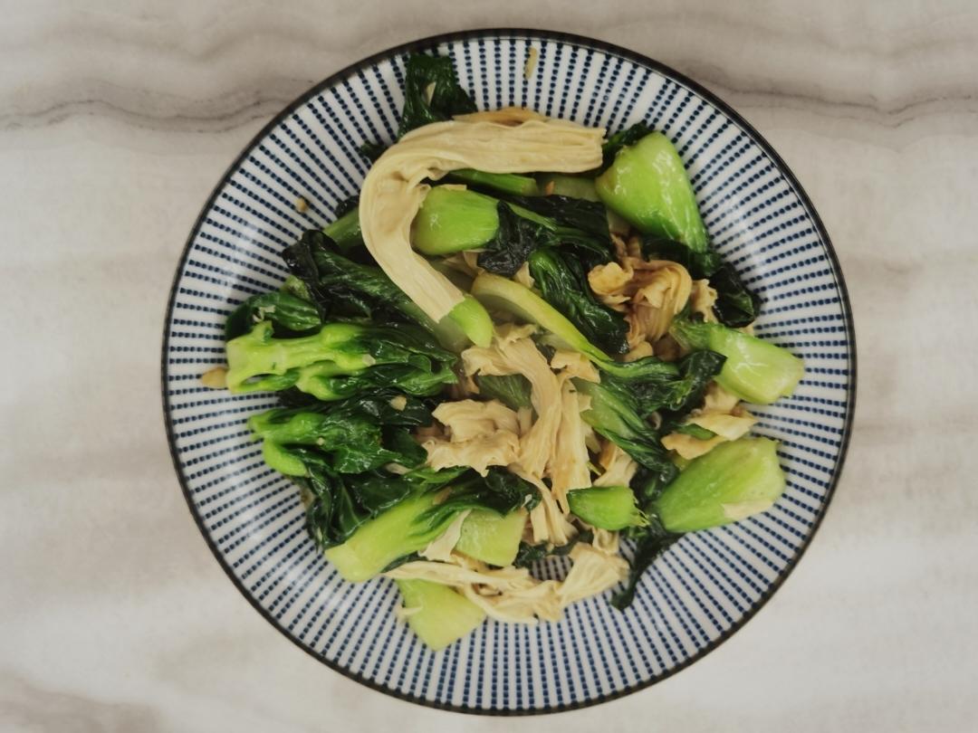 筋道滑爽青菜烧腐竹