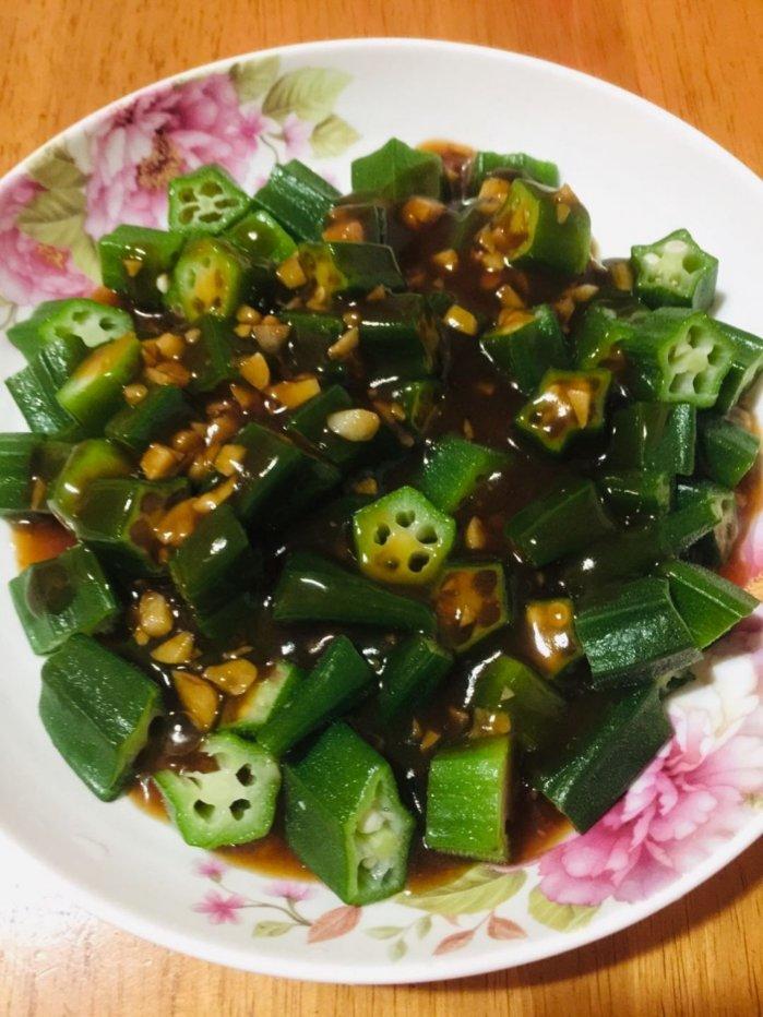 秋葵最好吃的做法，蒜香秋葵