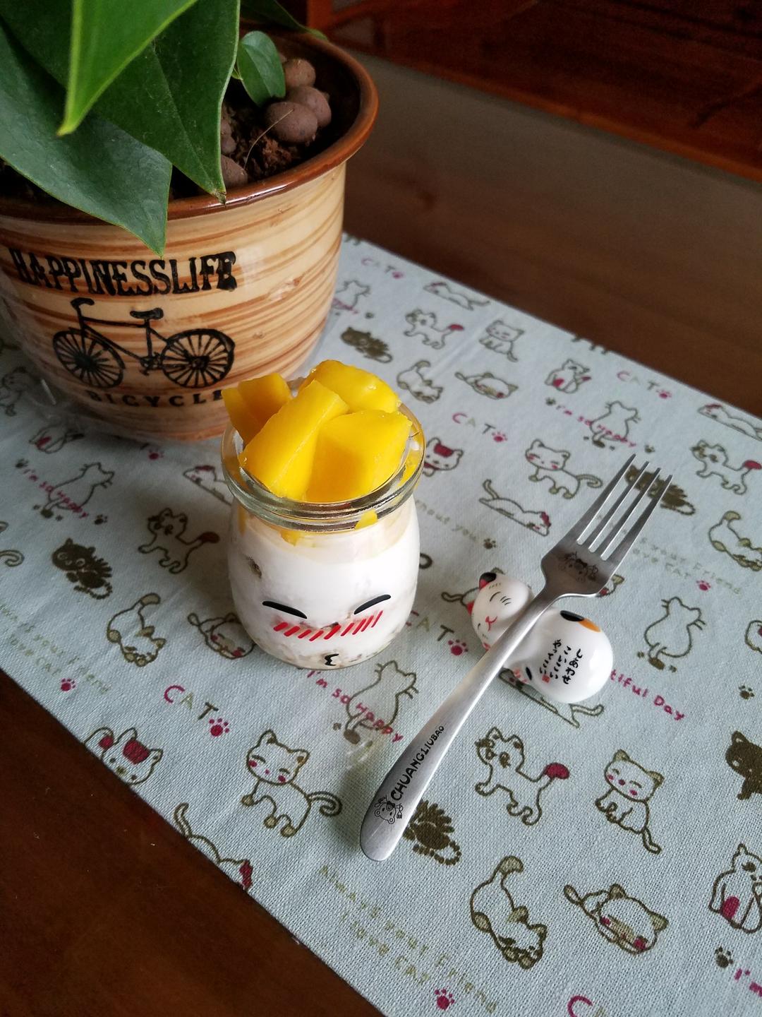 水果麦片酸奶杯